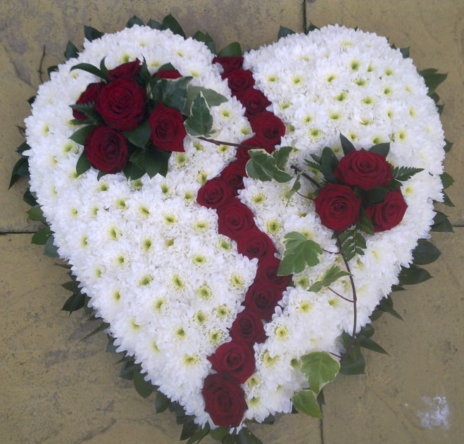Broken Heart Wreath in Tamarac, FL - JE Flowers