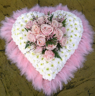 Based heart pink with feather edging